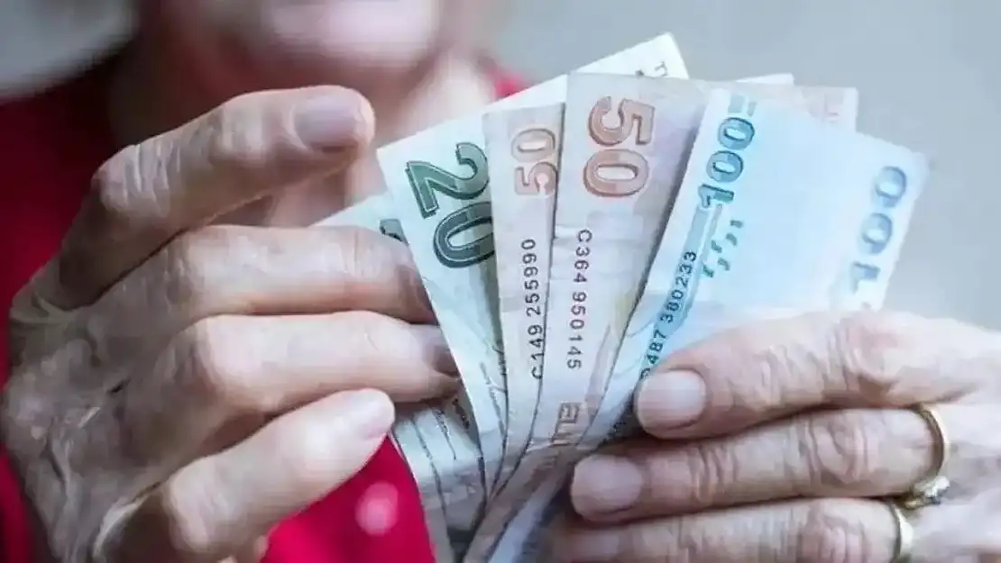 Memurlar dikkat! Bu tarihten sonra başlayanlar emeklilikte kaybedecek