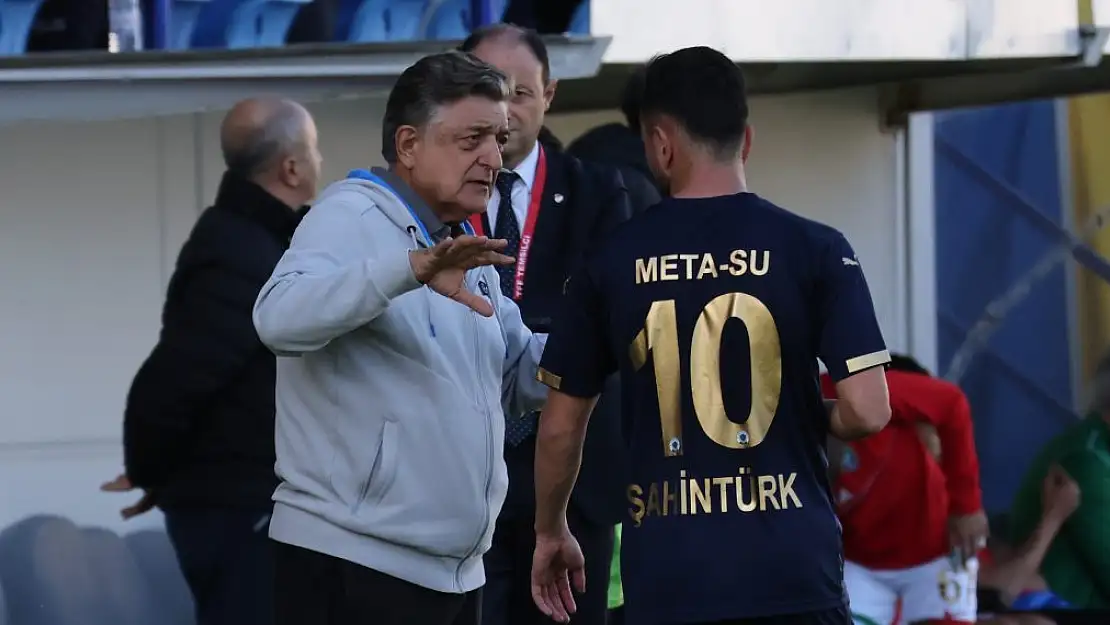 Menemen FK'da Yılmaz Vural, Cenk Laleci'yi geride bıraktı