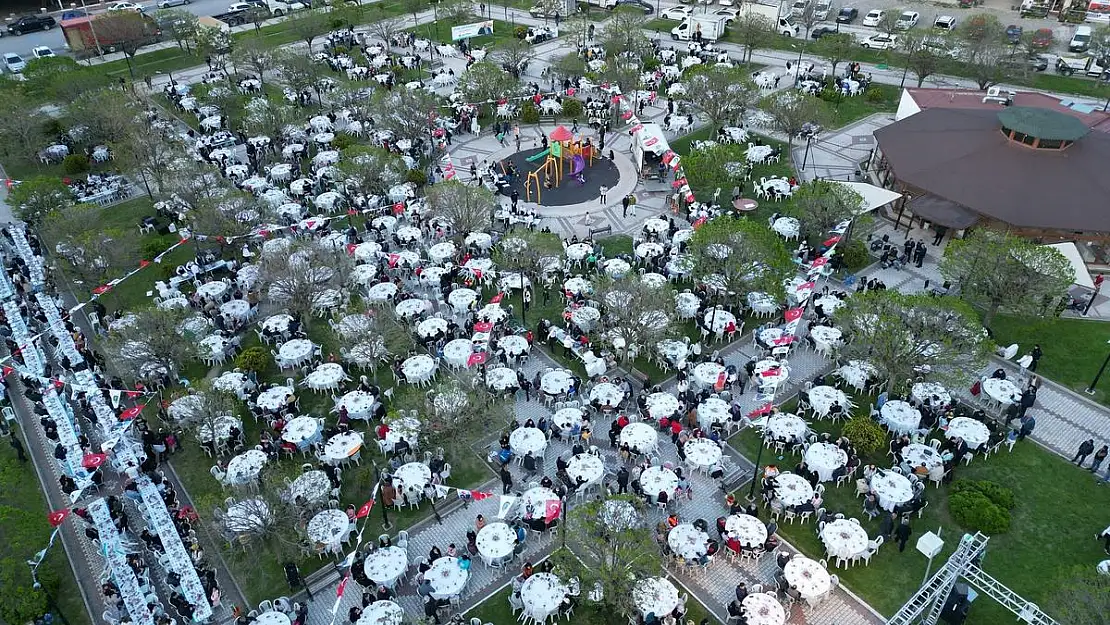 Menemen’in Gönül Sofralarının yeni durağı Kent-2