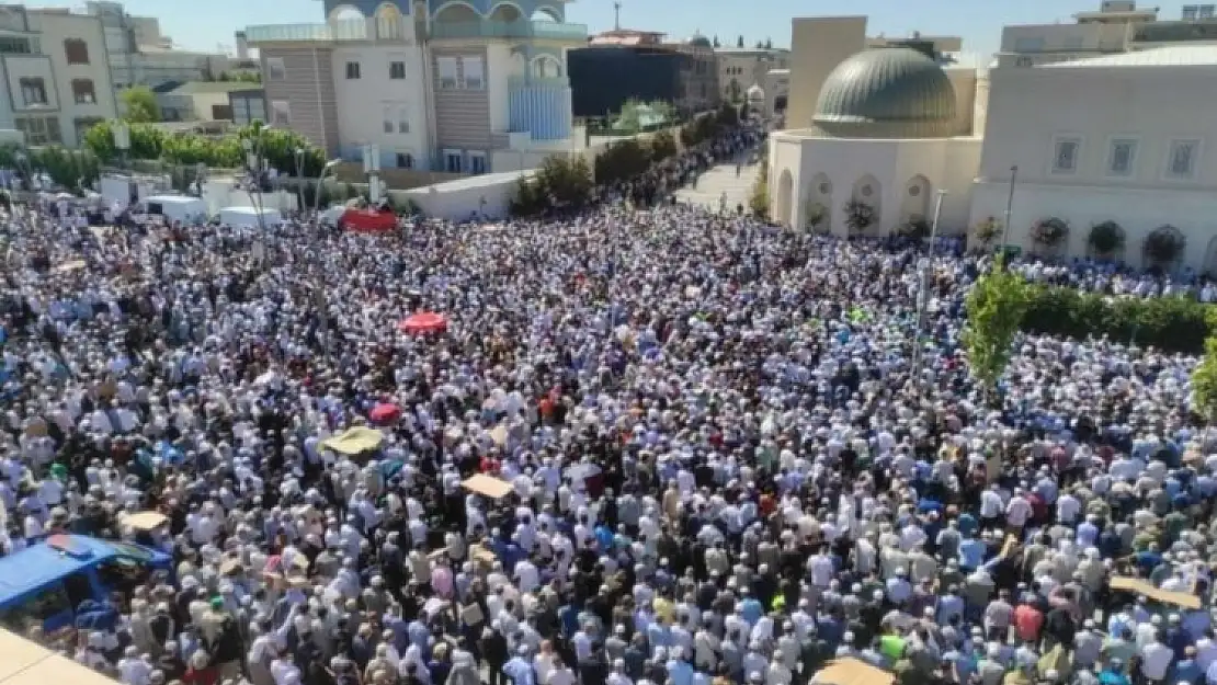 Menzil cemaati 3’e bölündü: bugüne kadarki tövbe ve zikirler iptal edildi