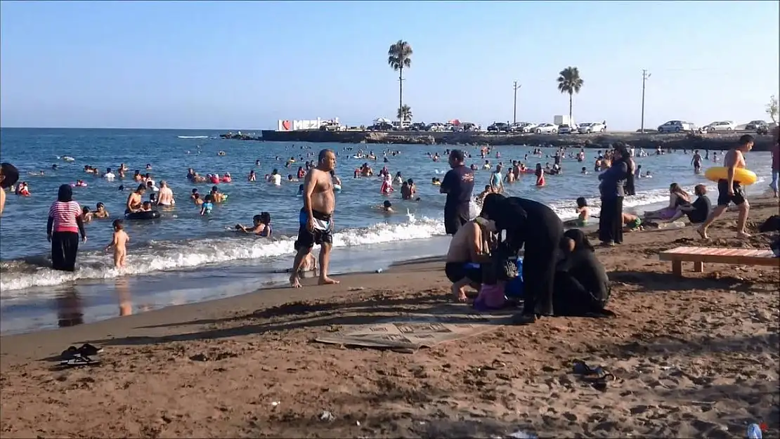 Mersin sahilinden sığınmacı manzaraları