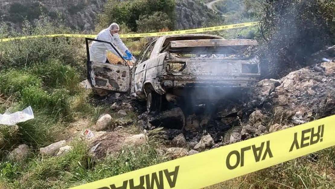 Mersin’de Akıl almaz olay! Biri araçta ikisi evde yanarak öldü