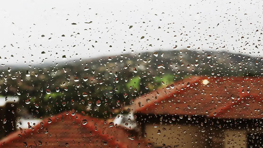 Meteoroloji uyardı: 3 bölgede gök gürültülü sağanak var