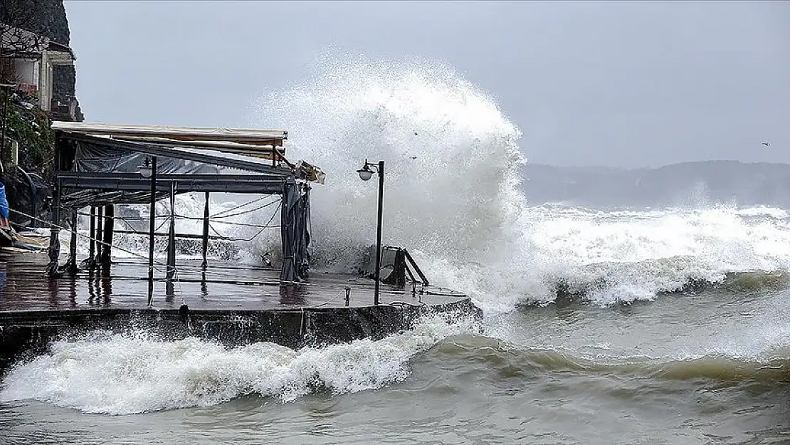 Meteoroloji’den Ege Bölgesi için fırtına uyarısı yapıldı