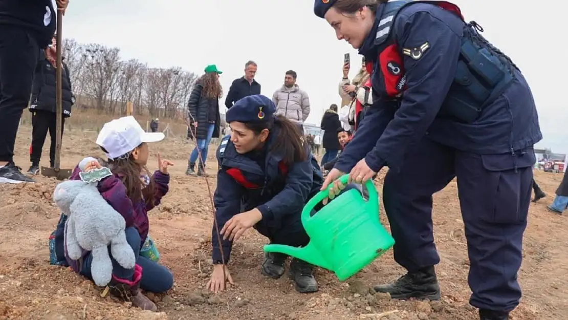 Milli Ağaçlandırma Gününde anlamlı etkinlik 