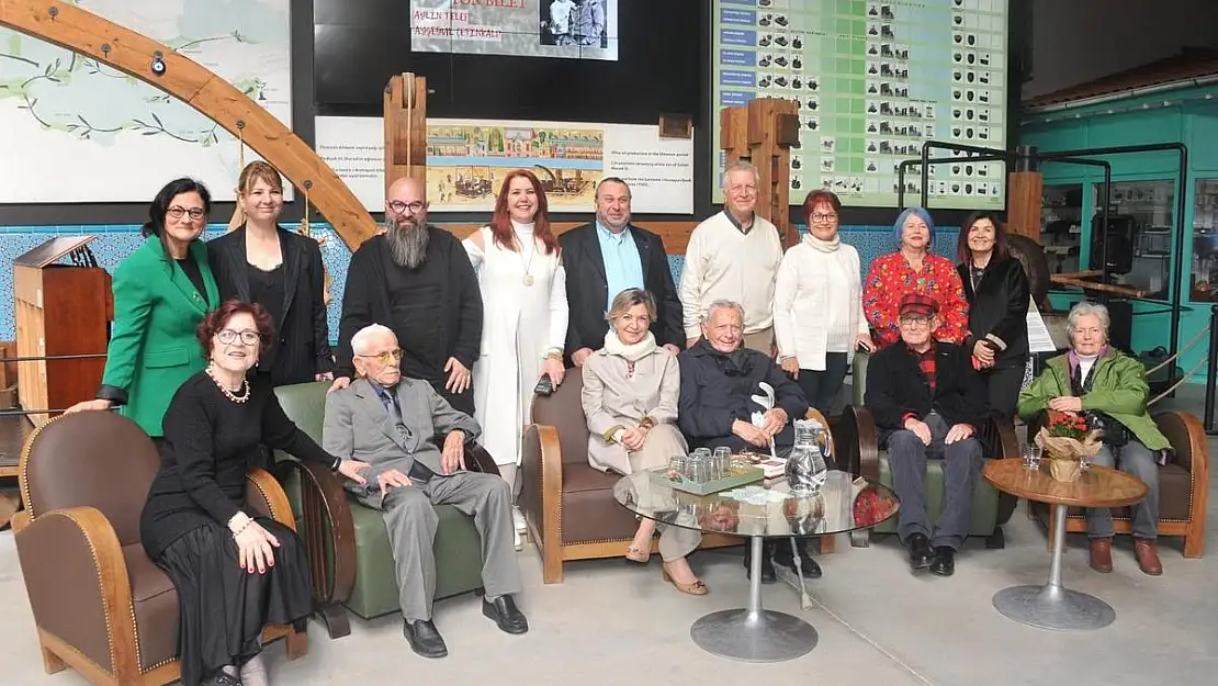 Mübadelenin torunları sergide bir araya geldi