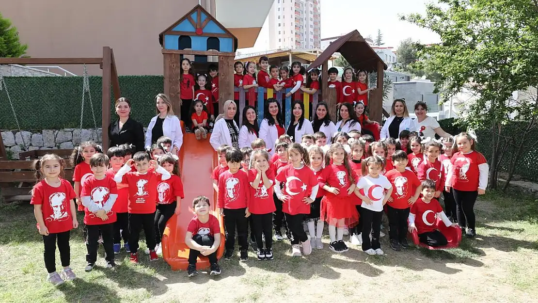 Nar Çiçekleri’nin tatili başlıyor