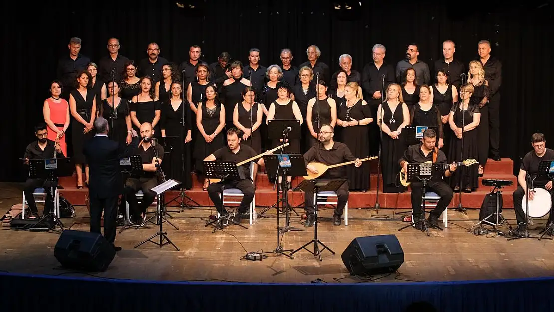 Narlıdere Dostlar Korosu’ndan Aşık Veysel konseri