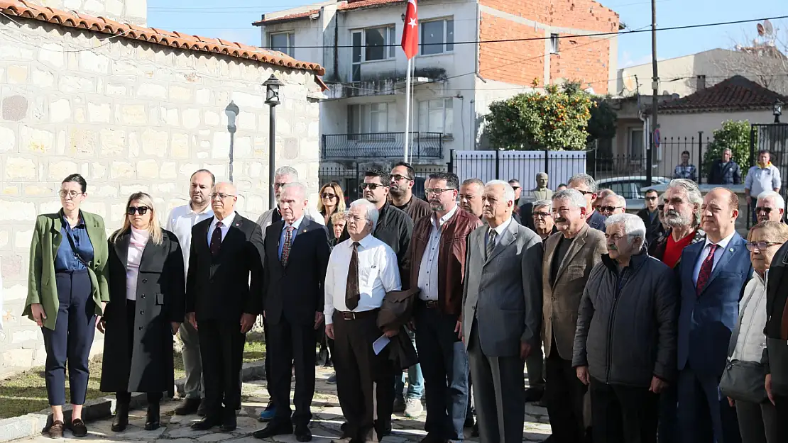 Necati Cumalı Urla'da anıldı: Edebiyat ve vefa buluşması