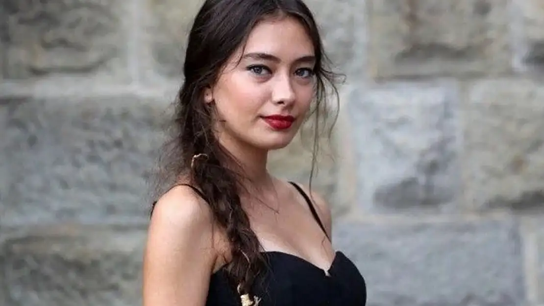 Neslihan Atagül kimdir?