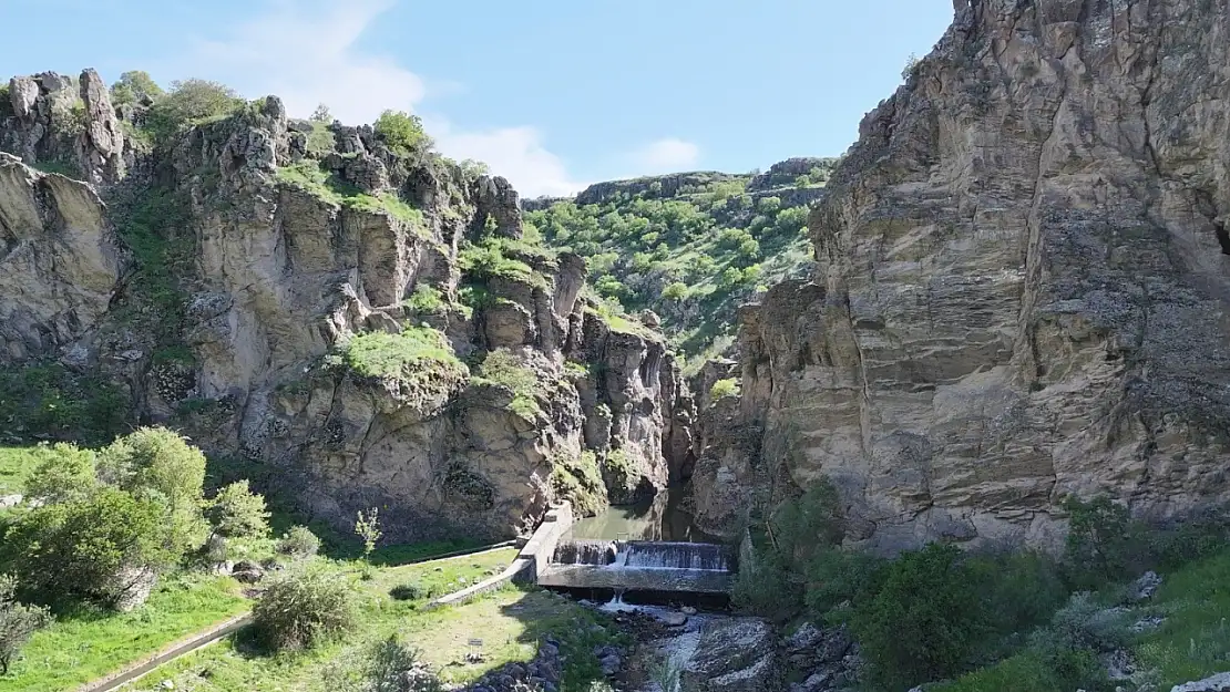 Niğde'nin saklı cenneti havadan görüntülendi!