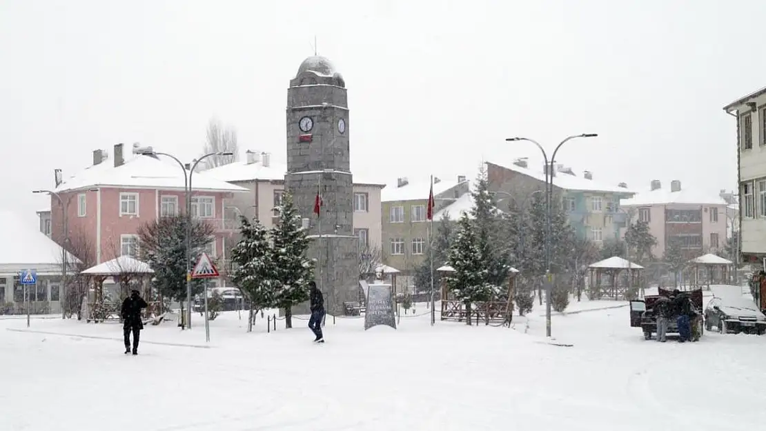 Nisan ayında Tokat’a kar sürprizi