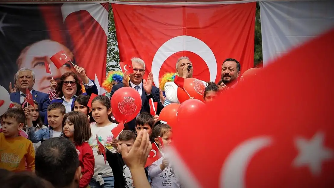 Ödemişli çocukların 23 Nisan kutlaması