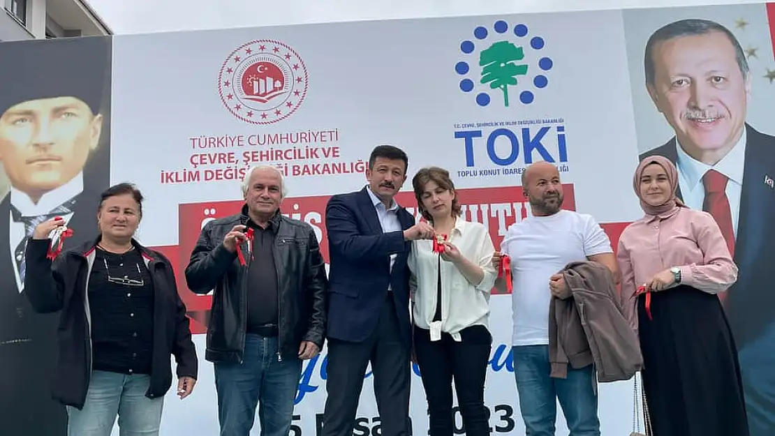 Ödemiş’te TOKİ evlerinin anahtar teslim töreni yapıldı