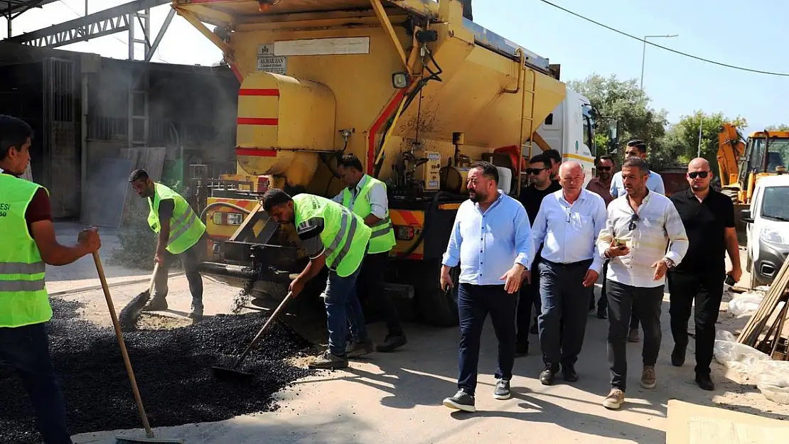 Ödemiş’te yol çalışmaları hız kesmeden devam ediyor