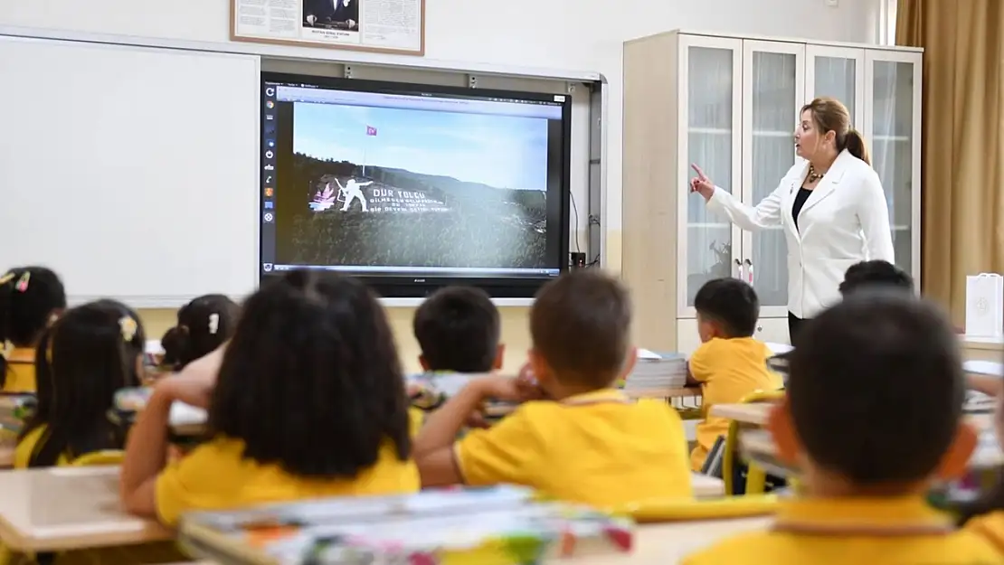 Öğrenciler 9 günlük ara tatile çıkıyor: 2. dönem ne zaman başlayacak?