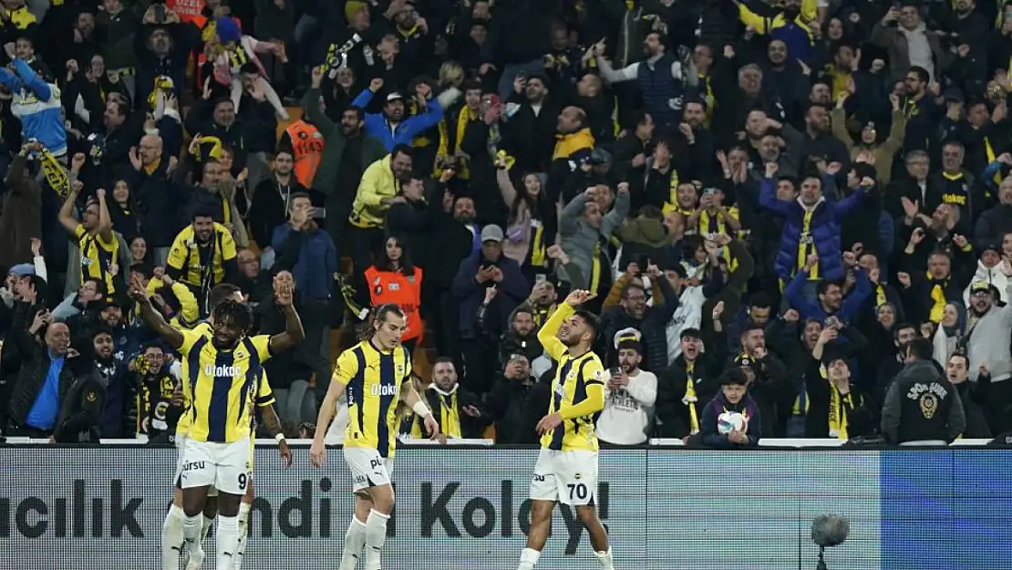 Oğuz Aydın Fenerbahçe'yi sırtlıyor