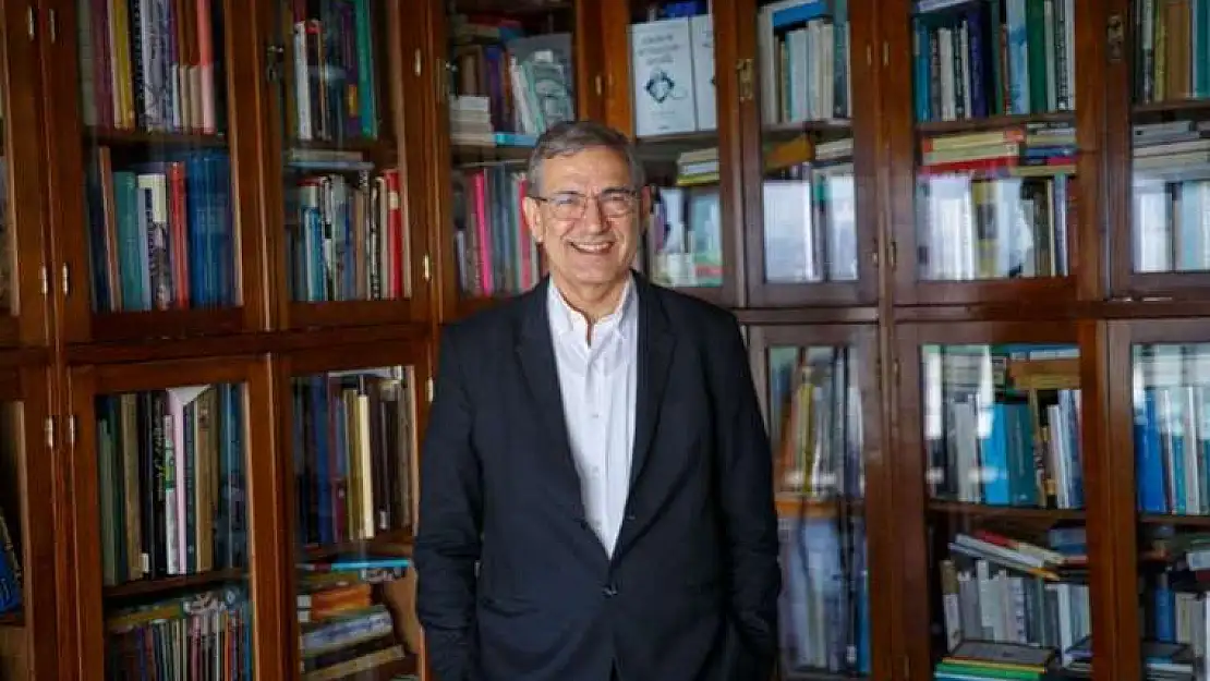 Orhan Pamuk'a Mersin Kent Ödülü