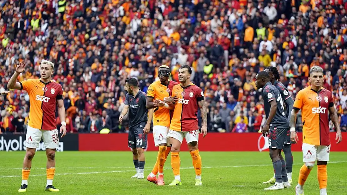 Osimhen yıldızlaştı Galatasaray zirve yürüyüşünü sürdürdü