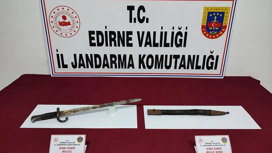 Osmanlı dönemine ait 150 yıllık kılıç ve kını ele geçirildi