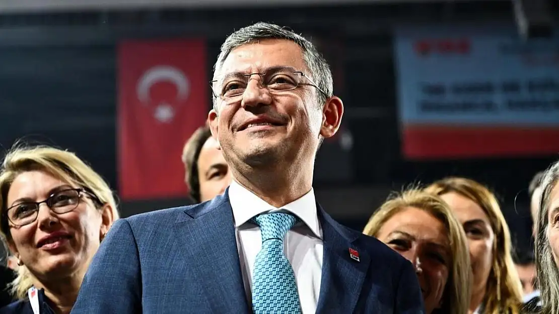 Özgür Özel: Ekrem Bey'e de akıl danışıyorum