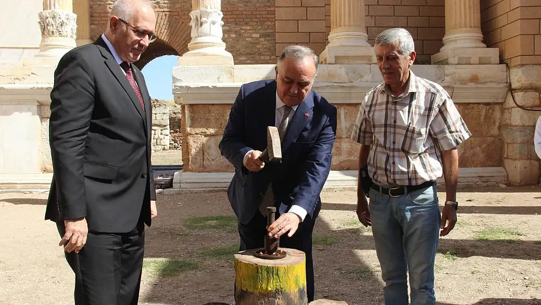 Paranın ilk basıldığı Sart’ta para politikaları toplantısı