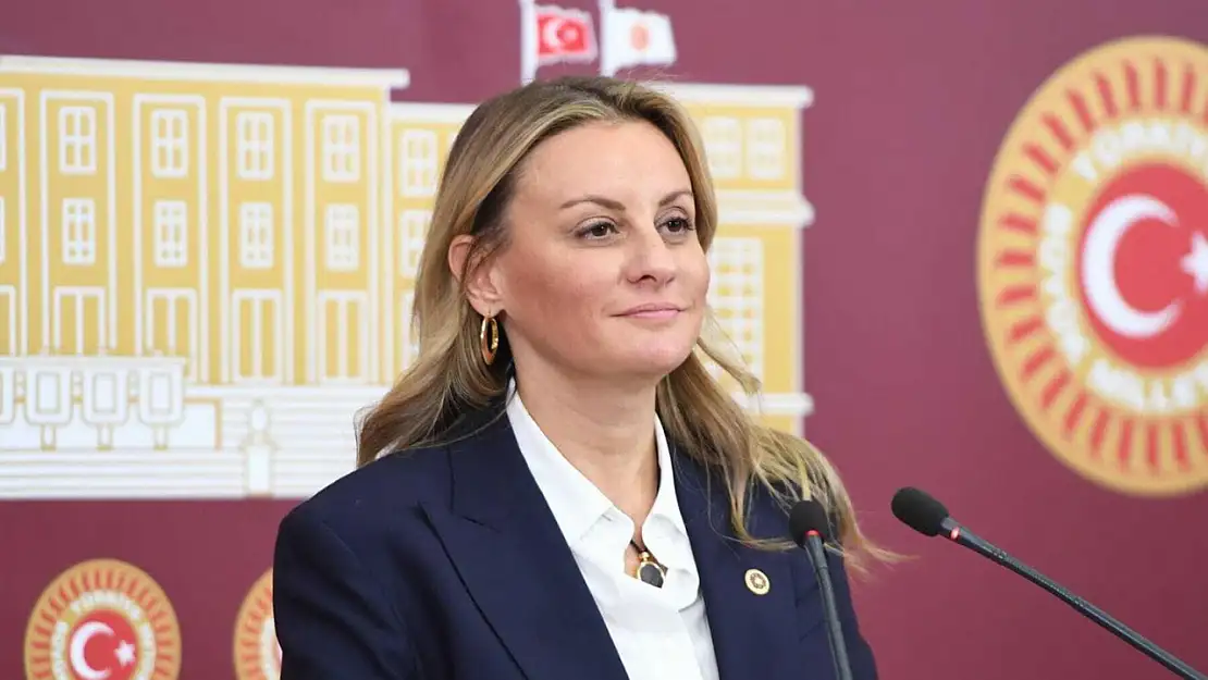 Partisinden ayrılan İzmir milletvekili CHP'ye katılacak!