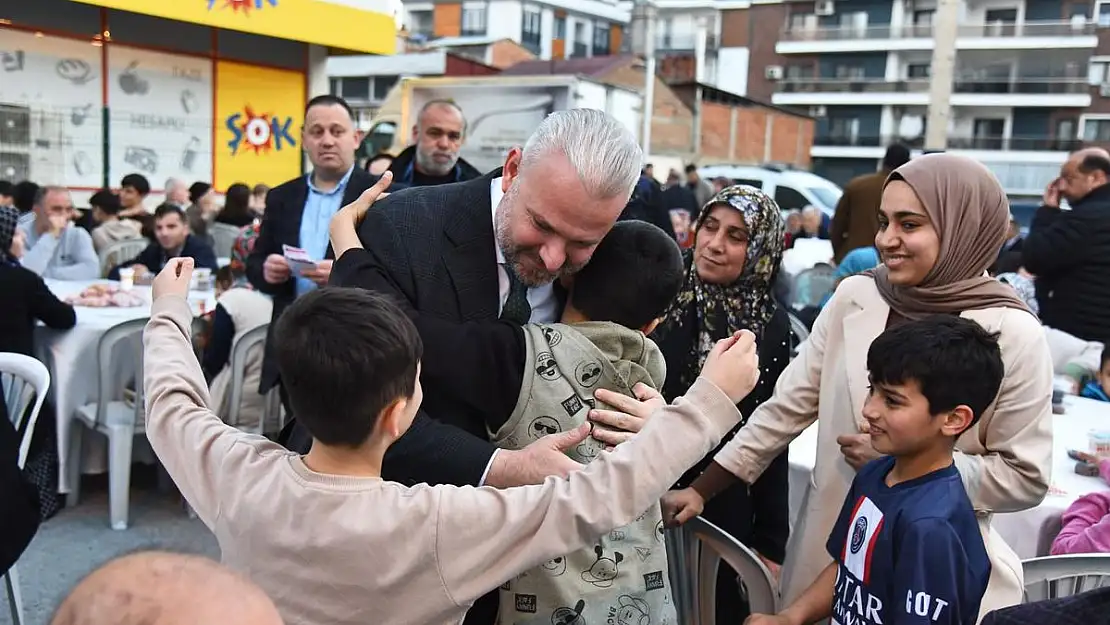 Pehlivan, Koyundere halkı ile kucaklaştı