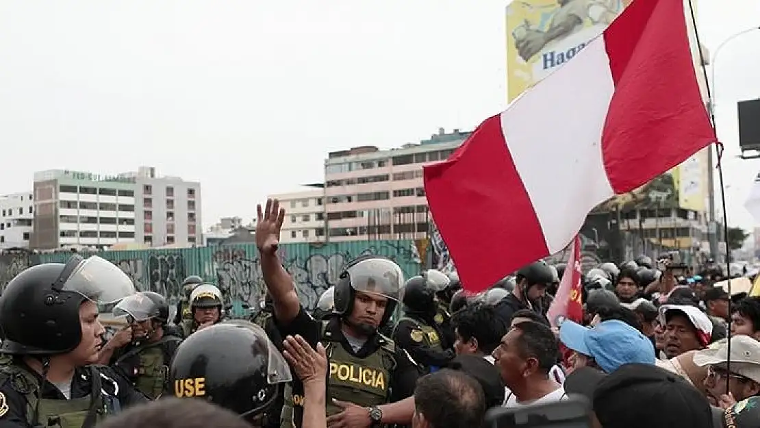 Peru’daki protestolarda ölenlerin sayısı 26’ya yükseldi