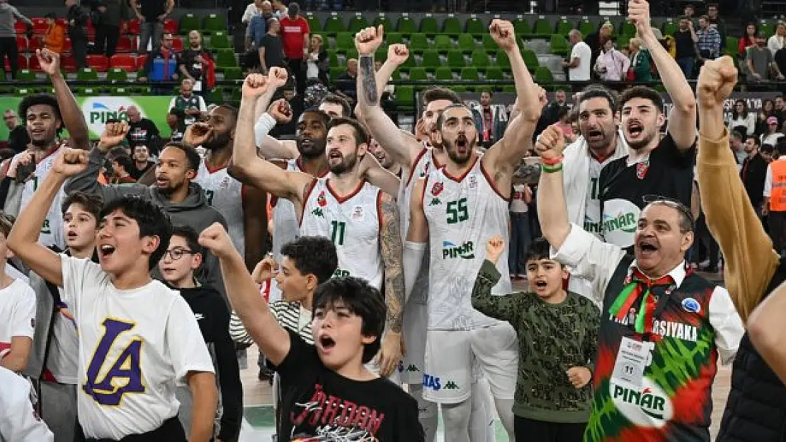 Pınar Karşıyaka evinde galip!