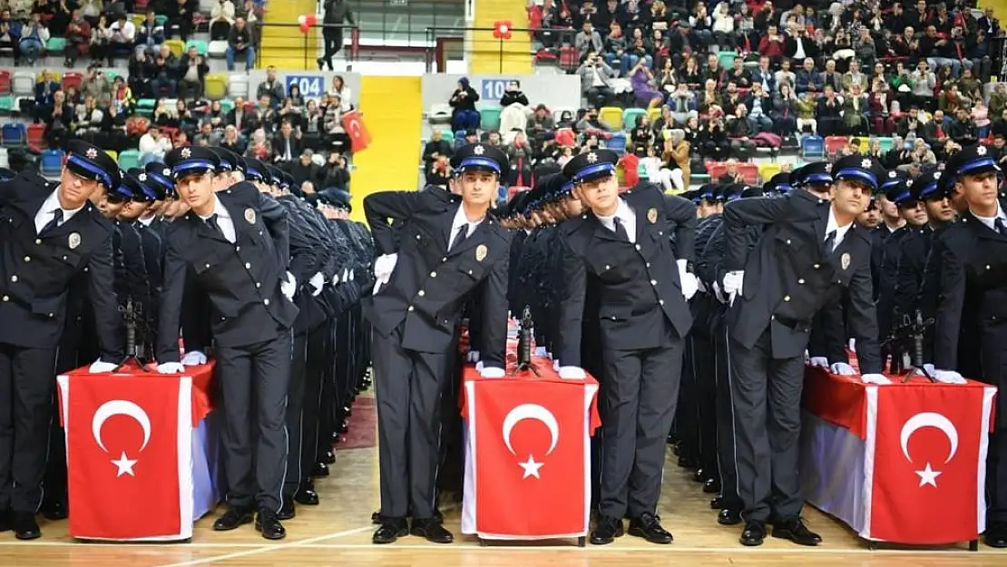 Polis adayları mezuniyet heyecanı yaşadı