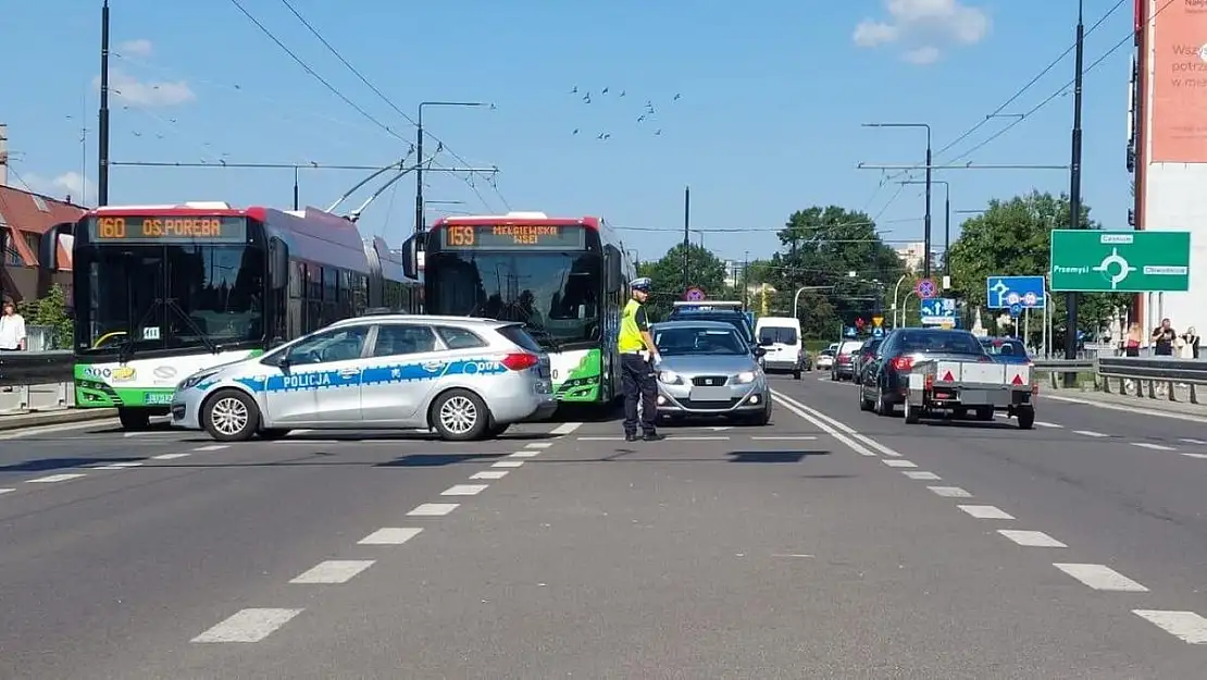 Polonya’da bomba tehlikesi: 14 bin kişi tahliye edildi