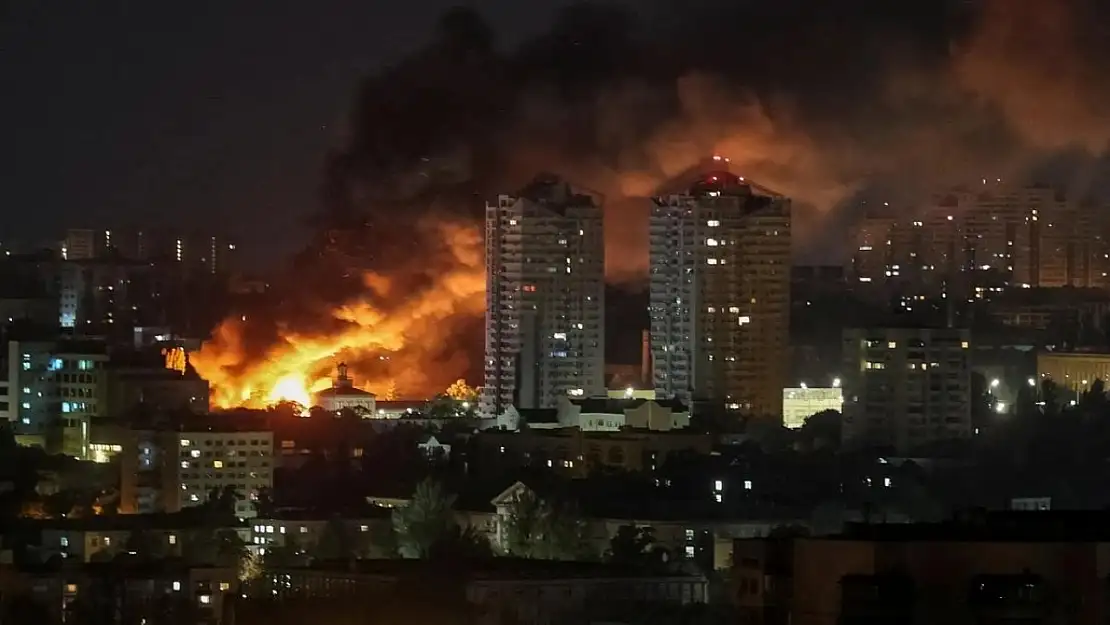 Rusya'dan Kiev'e 500'den fazla füze ve İHA ile misilleme