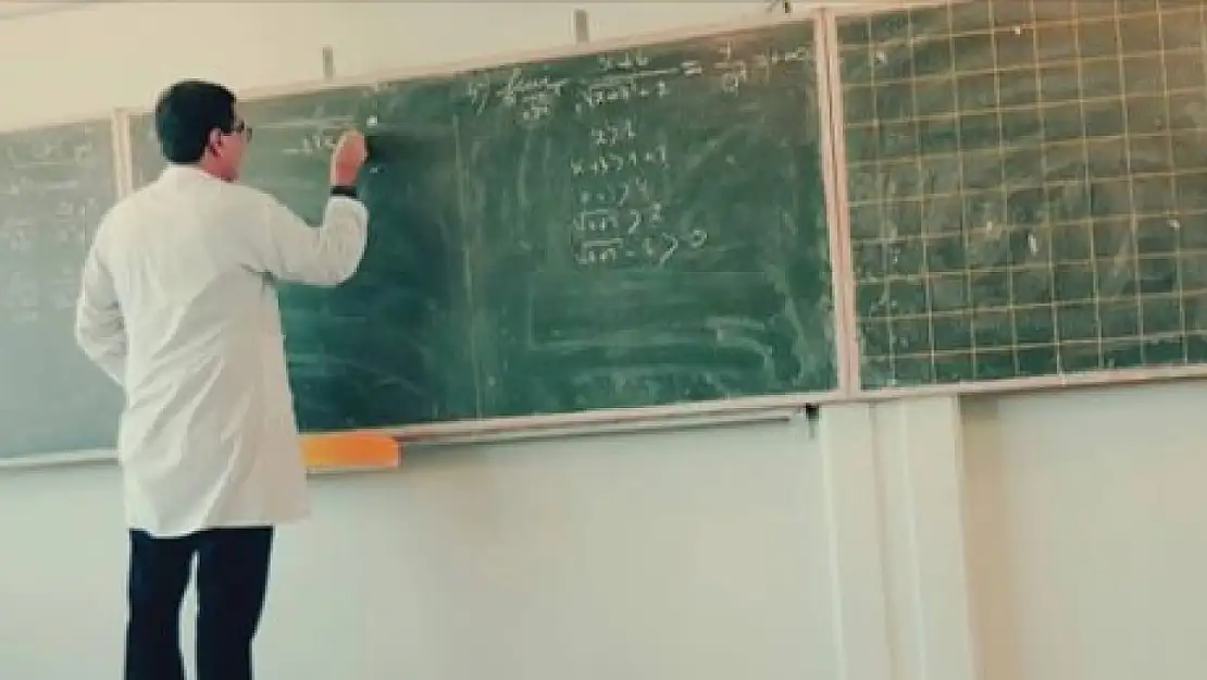 Rüyada eski öğretmenini görmek ne anlama geliyor?