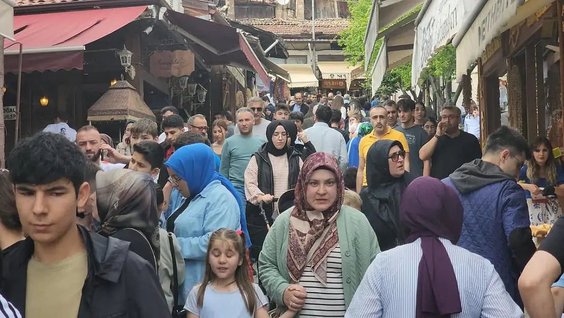 Safranbolu'ya turist akını…