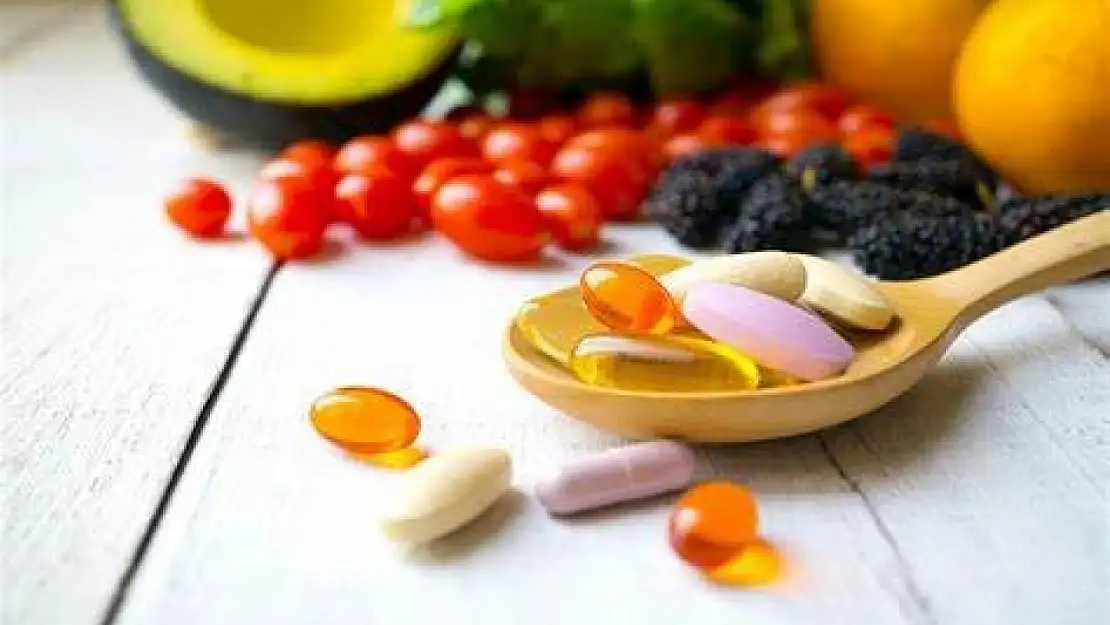 Salgınlarla birlikte vitamin kullanımı patladı: Uzmanlardan kritik uyarı