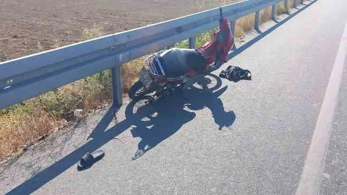 Salihli’deki kazada motosiklet sürücüsü öldü, yolcu konumunda bulunan kişi yaralandı