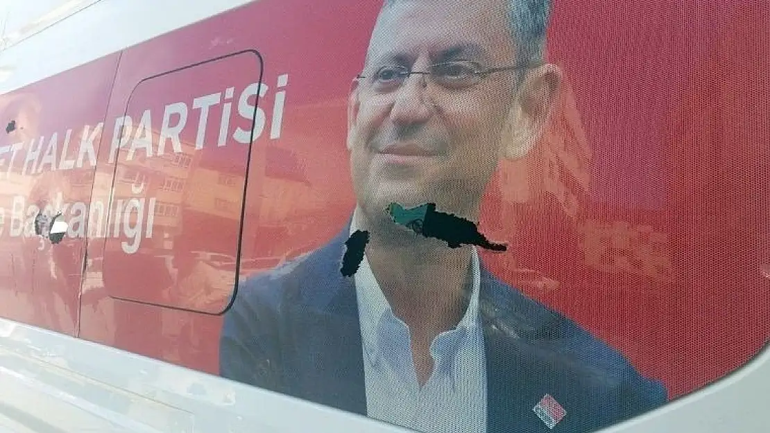 Samsun’da CHP aracına saldırı!