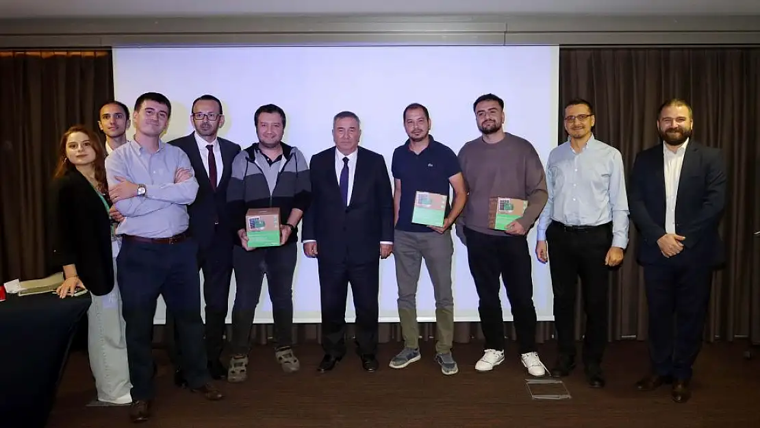 Schneider Electric'ten yeşil dönüşüm semineri