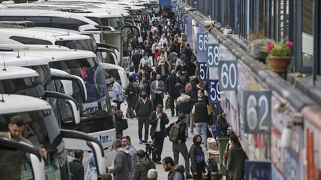 Seçim için otogarlarda hareketlilik başladı