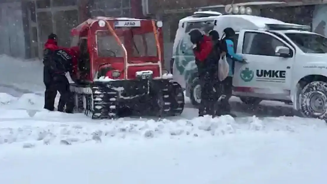 Seferber oldular: AFAD'dan ikiz bebeklere hayat kurtaran müdahale!