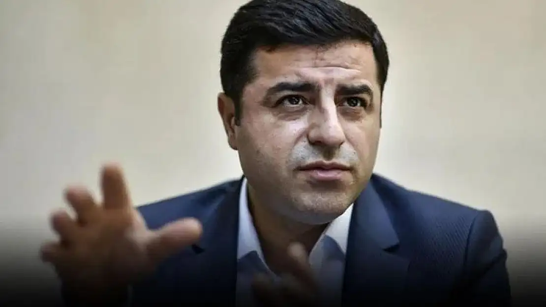 Selahattin Demirtaş aktif siyaseti bıraktığını açıkladı