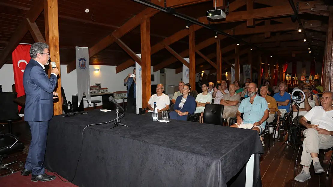 Selçuk Efes Kent Belleği'nde deprem tehlikesi masaya yatırıldı