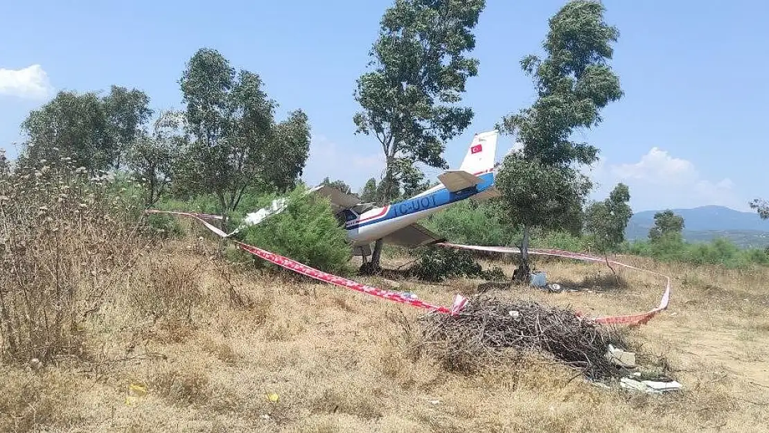 Selçuk’ta bir uçak araziye düştü