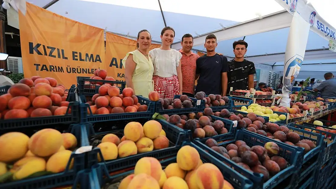 Selçuk’ta ‘Şen Şeftali’ Şenliği