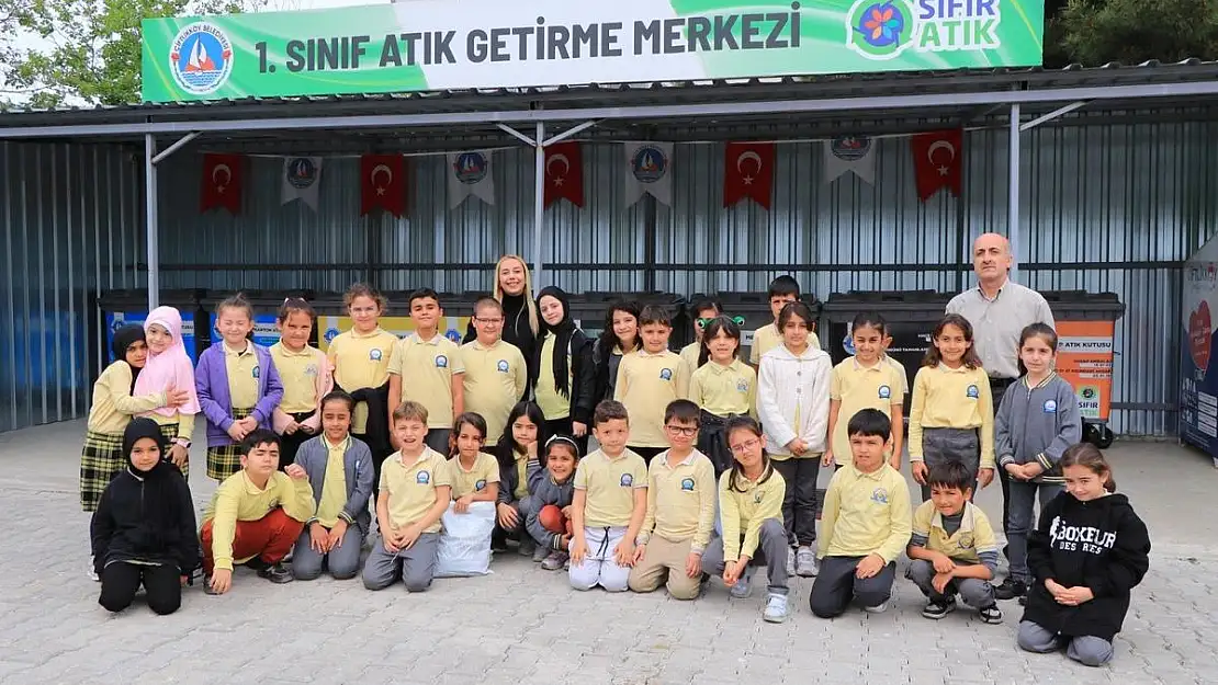 Sıfır atık merkezi minikleri ağırlarladı