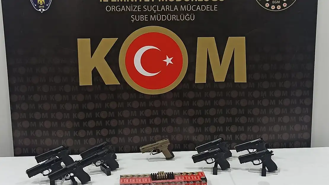 Silah tacirlerine baskın!