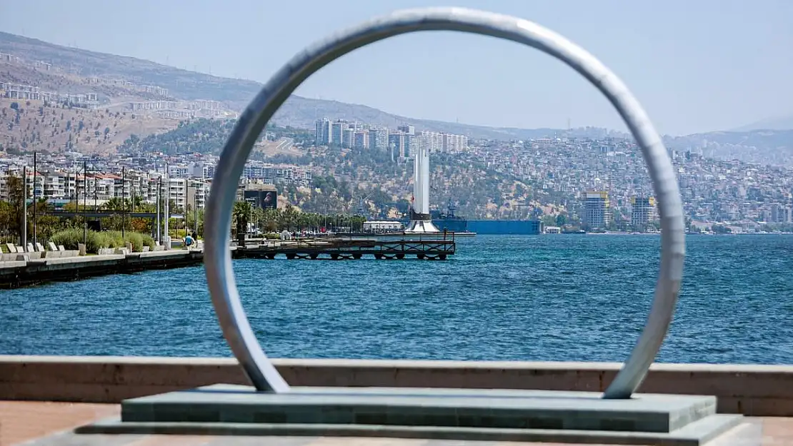 Simge yüzük yeniden Karşıyaka Nikah Sarayı'nda