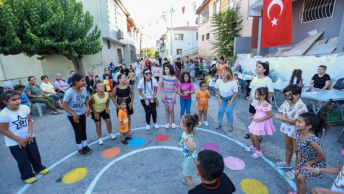 'Sokak Senin' etkinlikleri Karşıyaka'yı renklendirdi