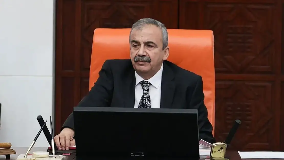 Son dakika! Aracında düzenek bulunmuştu! DEM Parti'den flaş Sırrı Süreyya Önder açıklaması